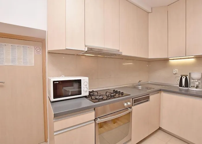 Apartment Mate